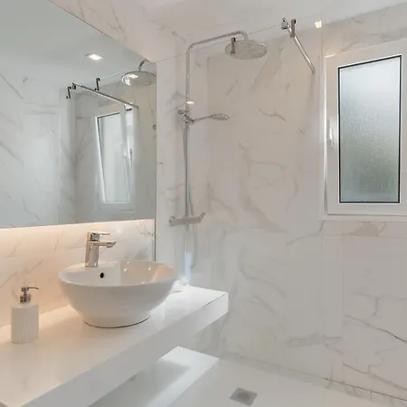 Braganza * Funchal (Madeira)